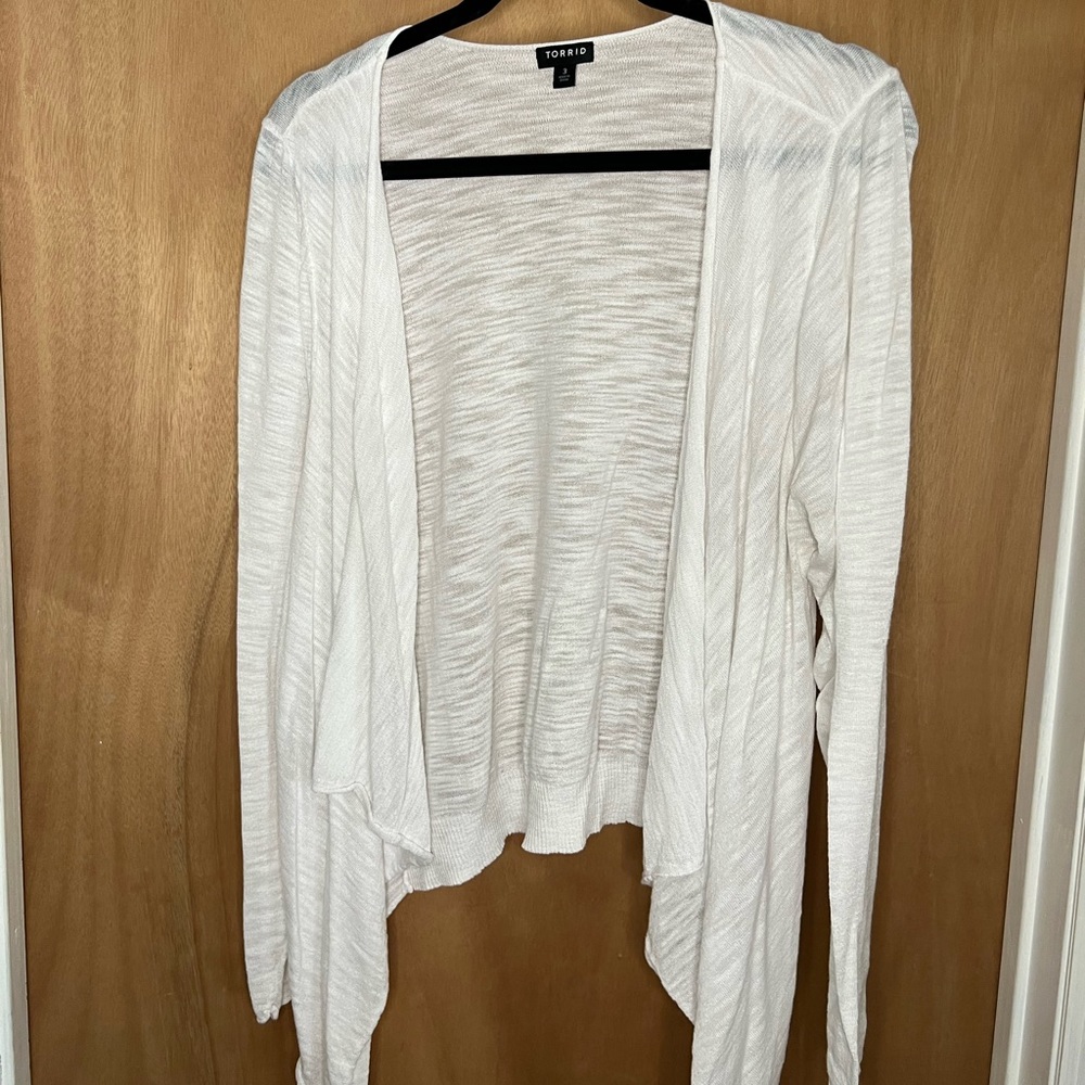 Long sleeve thin shrug with longer draping in front